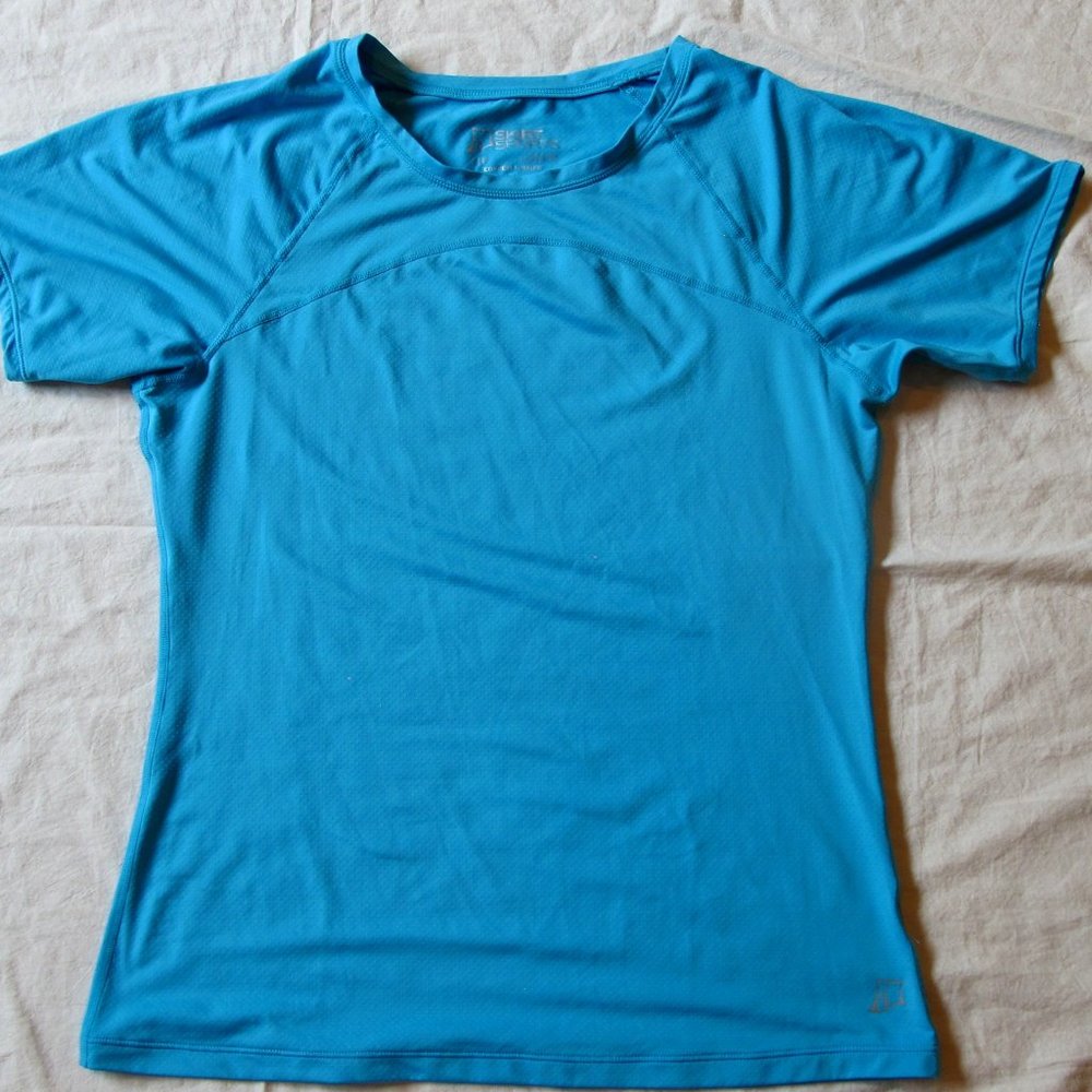 SkirtSports small top